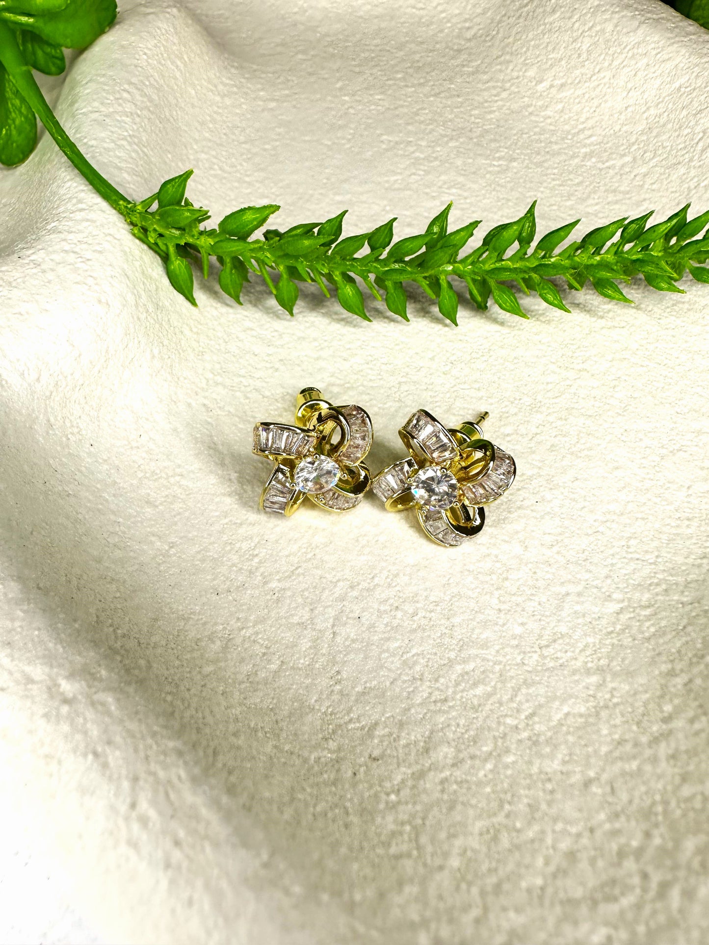 Windmill Zircon Stud
